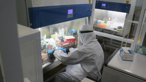 Συναγερμός για δεκάδες κρούσματα γαστρεντερίτιδας στην Τζια – Κλιμάκιο του ΕΟΔΥ βρίσκεται στο νησί