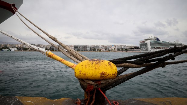 Λιμάνι Πειραιά: Σορός γυναίκας ανασύρθηκε από τη θάλασσα - Την εντόπισαν επιβάτες πλοίου