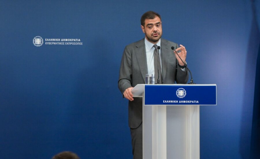 Μαρινάκης: Αποκλείονται 13ος μισθός και επιπλέον συντάξεις – «Θέλουμε να μειωθούν οι φόροι»