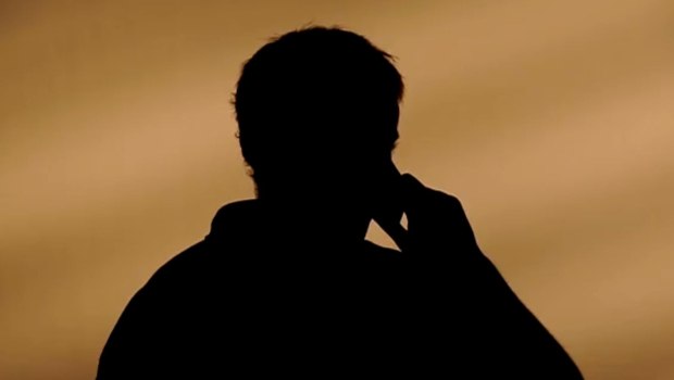 Σε έξαρση οι τηλεφωνικές απάτες – Χρησιμοποιούν ακόμα και Τεχνητή Νοημοσύνη για να πείσουν τα θύματά τους