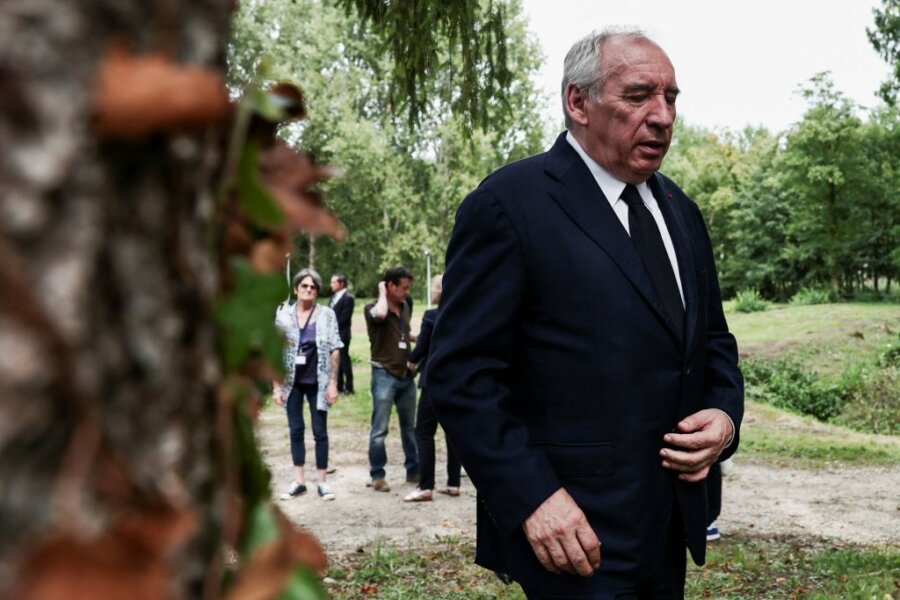 Φρανσουά Μπαϊρού: Χρέος – ρεκόρ, κοινωνική οργή και πολιτική θύελλα στη Γαλλία