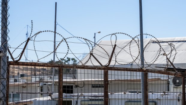 Ολομέλεια των προέδρων των ΔΣΕ: «Οπισθοδρόμηση» στο Κράτος Δικαίου από την κυβέρνηση στο μεταναστευτικό