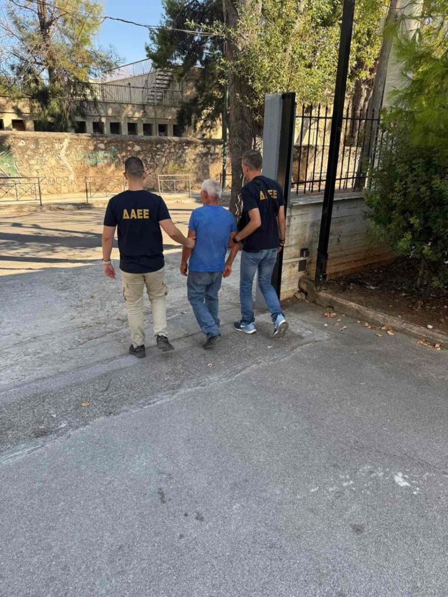Συνελήφθη 62χρονος για τη χθεσινή φωτιά στην Παιανία - Προκάλεσε εμπρησμό με αναπτήρα