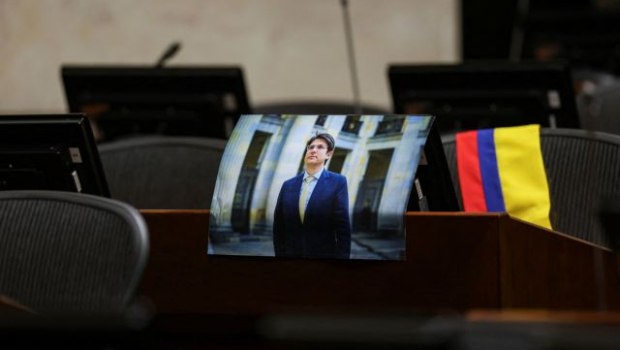Κολομβία: Μόνο 7 χρόνια κάθειρξης στον έφηβο εκτελεστή του γερουσιαστή Ουρίμπε δυνάμει της... νομοθεσίας
