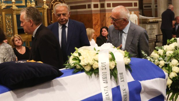 Κωνσταντίνος Πυλαρινός: Συγκίνηση στο τελευταίο αντίο στη Μητρόπολη Αθηνών