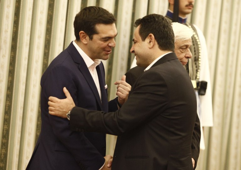 Μια υπόσχεση έφερε τον Αλέξη Τσίπρα και τον μικρό γιο του Νεκτάριου Σαντορινιού στο γήπεδο της ΑΕΚ