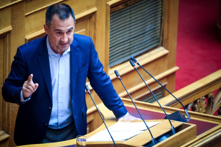 Χαρίτσης: Υποκλοπές, ΟΠΕΚΕΠΕ, Τέμπη, καρτέλ σε ενέργεια και σούπερ μάρκετ - Η ΝΔ θεωρεί το κράτος τσιφλίκι της