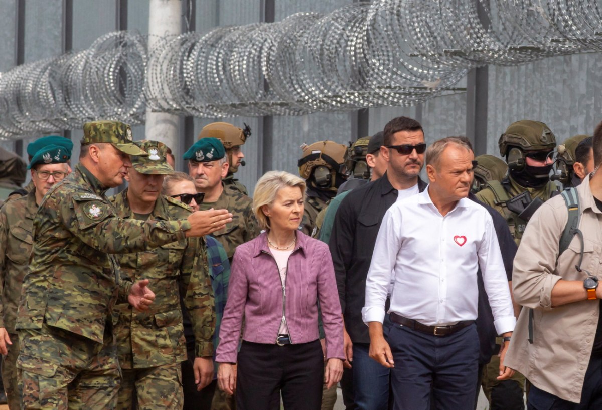 Φον ντερ Λάιεν: «Ακριβές» σχέδιο για αποστολή ευρωπαϊκών στρατευμάτων στην Ουκρανία με πλήρη στήριξη των ΗΠΑ