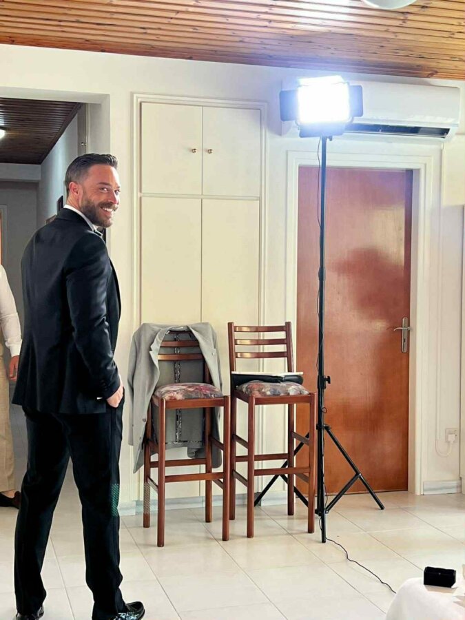 Στέφανος Μιχαήλ - Νάταλι Κάτερ: Η προετοιμασία για τον γάμο τους - Το έθιμο που τήρησαν