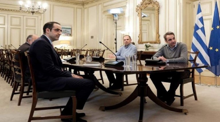 Μεθοδεύεται η επιστροφή Δημητριάδη; – Ανοιχτό το παράθυρο από Μαξίμου