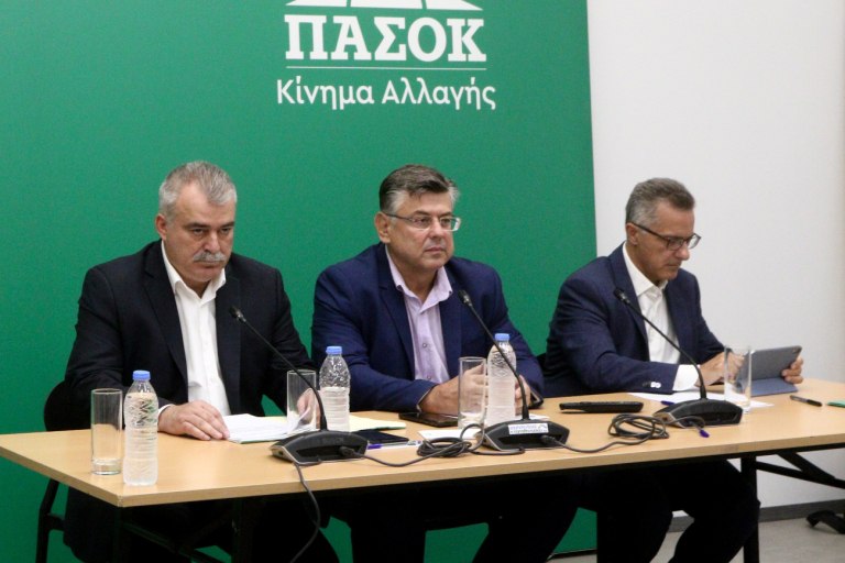 ΠΑΣΟΚ: Η «μαύρη βίβλος» της ΝΔ για την Πολιτική Προστασία - «Η κυβέρνηση Μητσοτάκη απέτυχε»