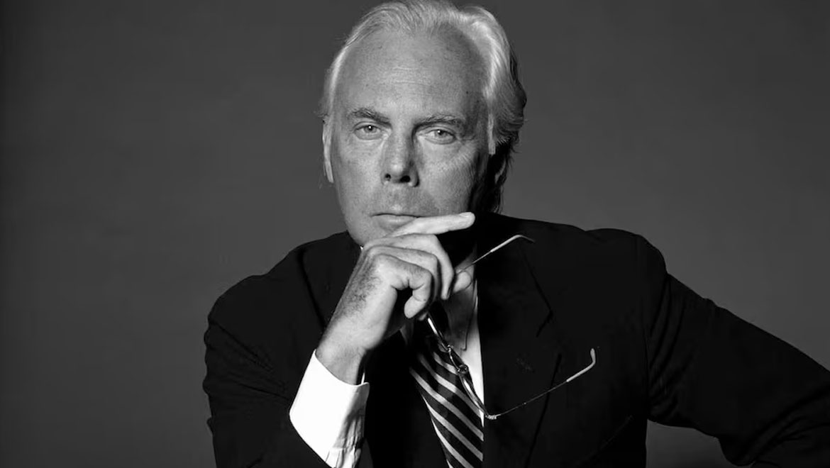 Giorgio Armani: Ο θρύλος της μόδας & τα 20 «μαθήματα» στυλ που πρέπει να ακολουθεί μια γυναίκα