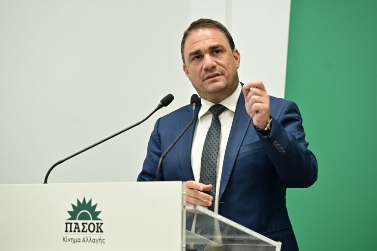 Μέτωπο κατά της ΝΔ και στα... briefing ανοίγει το ΠΑΣΟΚ