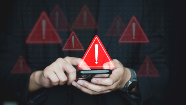 Δοκιμή... συναγερμού στο Ηνωμένο Βασίλειο – Γιατί θα σταλεί ταυτόχρονα μήνυμα σε 85 εκατ. κινητά