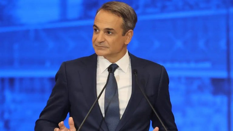 Μητσοτάκης: Μείωση φορολογικών συντελεστών με έμφαση σε νέους και οικογένειες