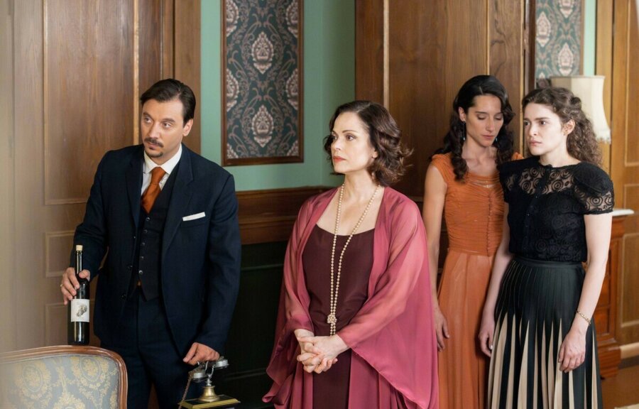 Grand Hotel: Μετράμε αντίστροφα για την πρεμιέρα του Β κύκλου, μαθαίνοντας όλες τις εξελίξεις