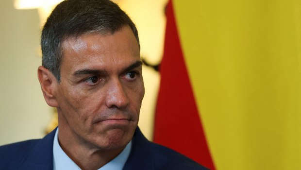 «Εξοντώνετε αθώους»: Η Ισπανία αυξάνει την ανθρωπιστική βοήθεια στη Γάζα και επιβάλλει εμπάργκο όπλων στο Ισραήλ