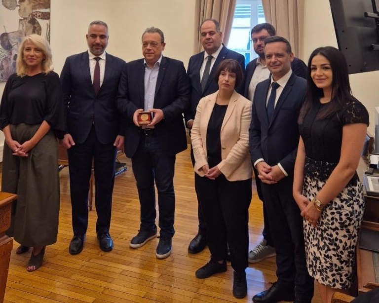 Φάμελλος