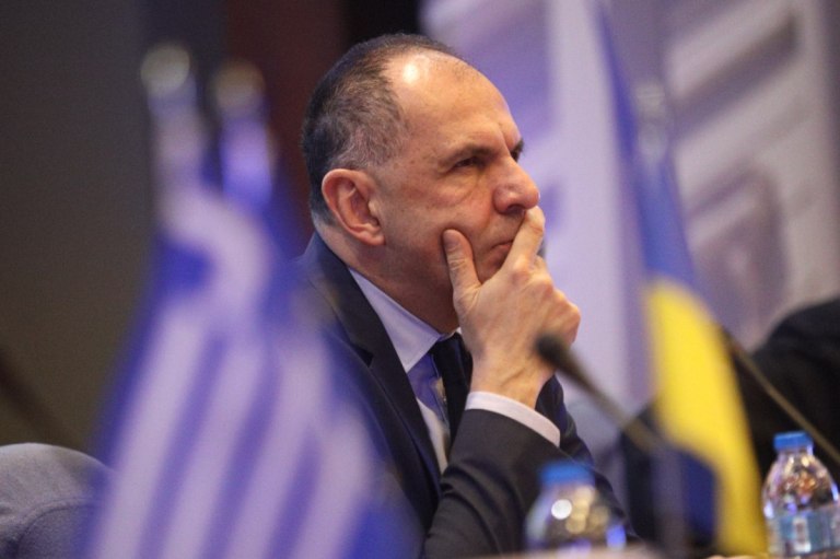 Απάντηση Γεραπετρίτη σε κυπριακά ΜΜΕ: Προφανής ο συκοφαντικός σκοπός του δημοσιεύματος για το καλώδιο