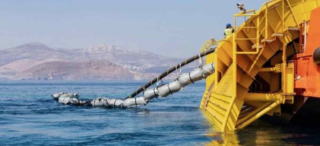 Γ. Γεραπετρίτης: Οικονομικά συμφέροντα θέλουν να «κόψουν» το καλώδιο