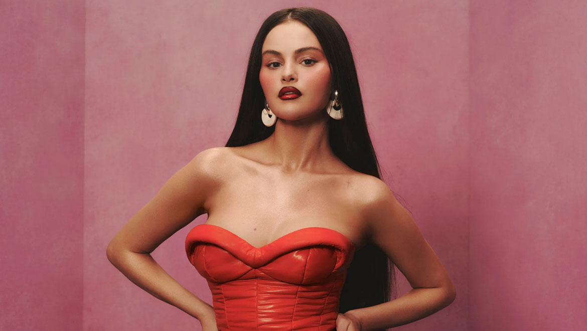 Selena Gomez: Αποκάλυψε για τα χρόνια που δεχόταν body-shaming - «Έχω αντιμετωπίσει πολλά θέματα βάρους στη ζωή μου»