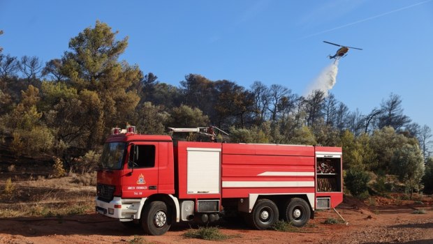 Φωτιά στον Έβρο - Επιχειρούν 3 αεροσκάφη και 1 ελικόπτερο