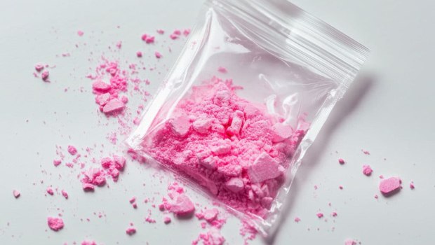 Ρόδος: Ελεύθερη η 28χρονη influencer μετά την απολογία της για την «ροζ κοκαΐνη» - Τι υποστήριξε