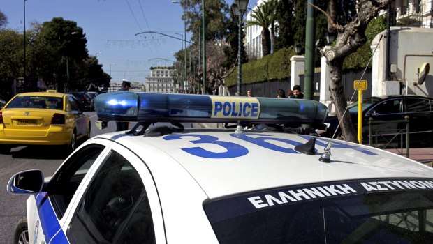 Παράνομες ελληνοποιήσεις µε «βιτρίνα» την εργασία – Θύματα αλλοδαποί που πλήρωναν 7.000 ευρώ για δήθεν νόμιμα έγγραφα
