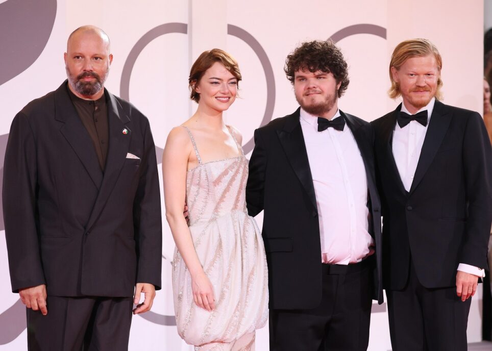 Prada: Ο Γιώργος Λάνθιμος σκηνοθετεί τη Scarlett Johansson για τη νέα καμπάνια του οίκου
