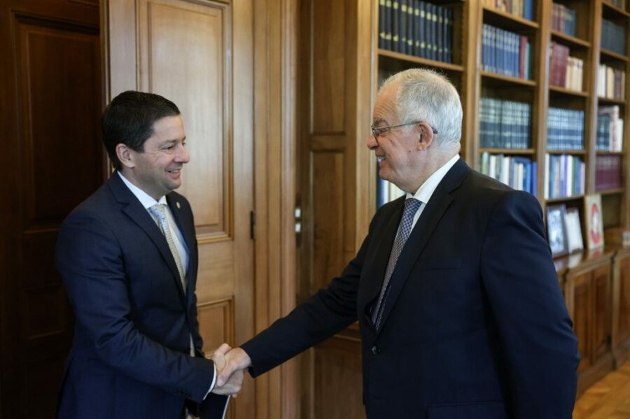 Συνάντηση του ΠτΔ Κωνσταντίνου Τασούλα με τον Πρύτανη του ΕΚΠΑ Γεράσιμο Σιάσο