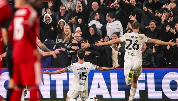 Πρόκριση στην επόμενη φάση του Carabao Cup για τη Σουόνσι (vid)