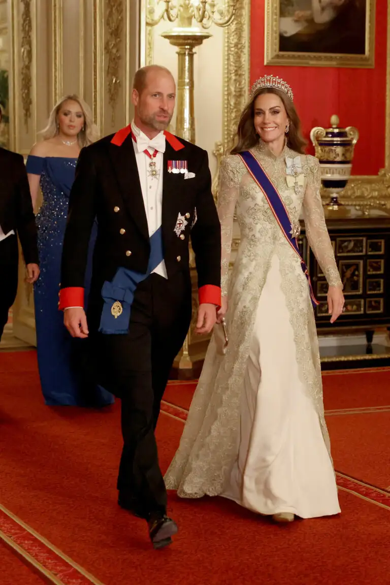 Kate Middleton: Εντυπωσίασε με την εμφάνισή της στο Κάστρο του Windsor στο δείπνο για τον Donald Trump