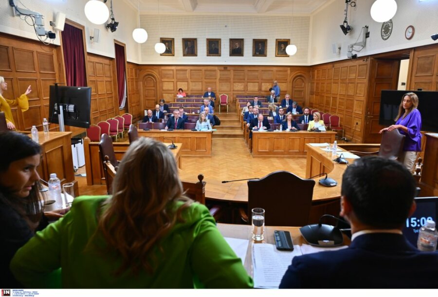 Εξεταστική για ΟΠΕΚΕΠΕ: ΠΑΣΟΚ και ΣΥΡΙΖΑ καλούν Κυριάκο Μητσοτάκη – Οι λίστες των μαρτύρων