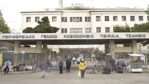 Στο χειρουργείο 81χρονη, έπειτα από επίθεση - Την ξυλοκόπησαν σε σχολή οδηγών