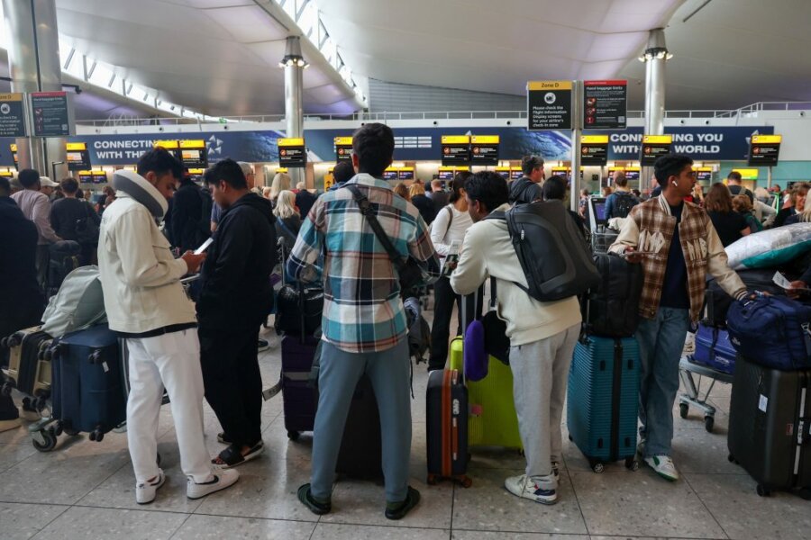 Κυβερνοεπίθεση σε ευρωπαϊκά αεροδρόμια: Εντοπίστηκε κακόβουλο λογισμικό – Συνεχίζονται τα προβλήματα στο Βερολίνο