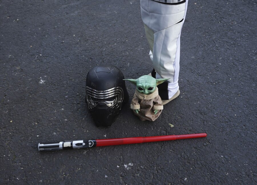Οι θαυμαστές του Star Wars διχάζονται για το τρέιλερ της ταινίας «The Mandalorian and Grogu»