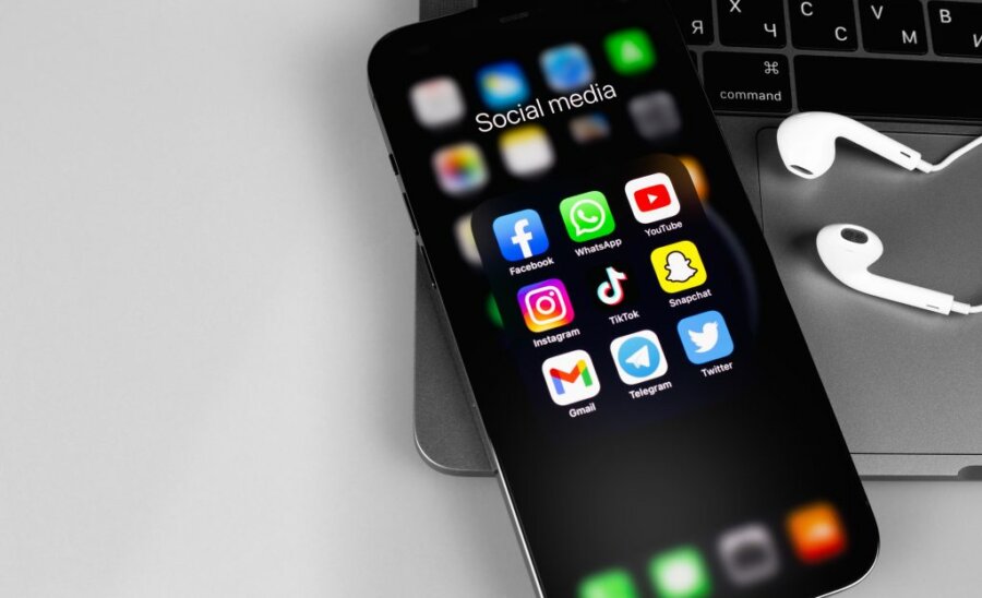 Διαφημίσεις τέλος: Το Facebook και το Instagram γίνονται premium στο Ηνωμένο Βασίλειο