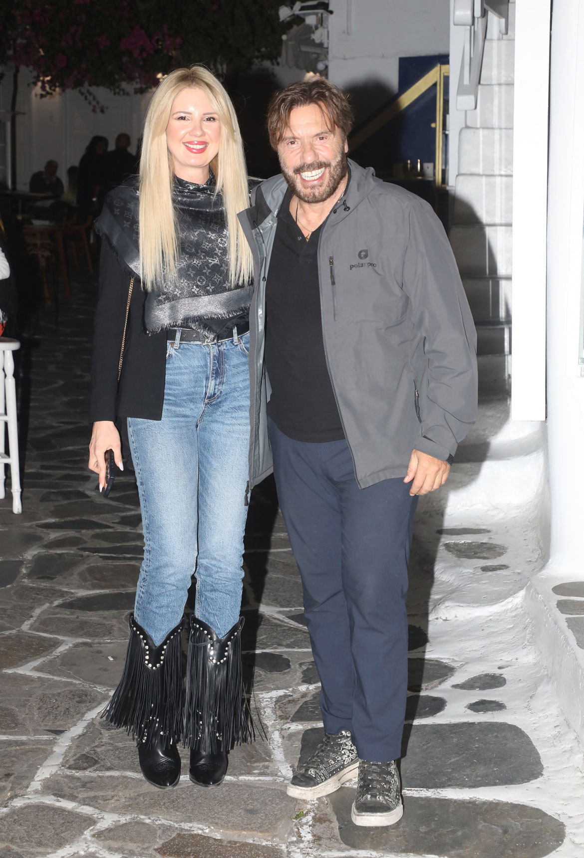 Σοφία Μαριόλα - Στράτος Τζώρτζογλου: Νυχτοπερπατήματα στα στενά της Μυκόνου - Φωτογραφίες
