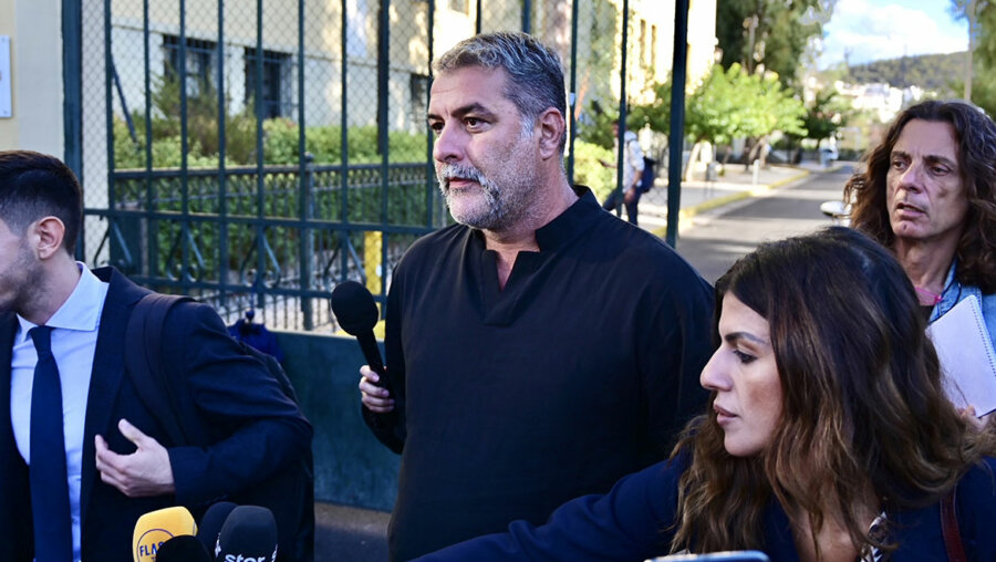 Βασίλης Μπισμπίκης: Πρόστιμο 1200 ευρώ και αφαίρεση διπλώματος για έναν μήνα - Βίντεο ντοκουμέντο μετά το συμβάν