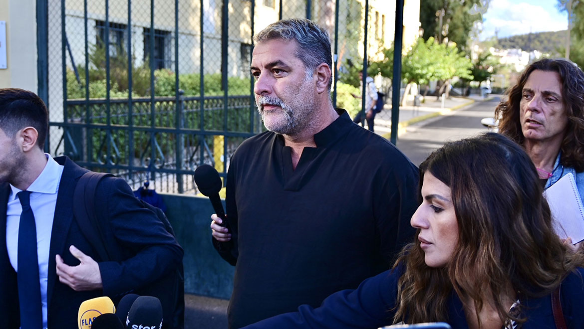 Βασίλης Μπισμπίκης: Πρόστιμο 1200 ευρώ και αφαίρεση διπλώματος για έναν μήνα - Βίντεο ντοκουμέντο μετά το συμβάν