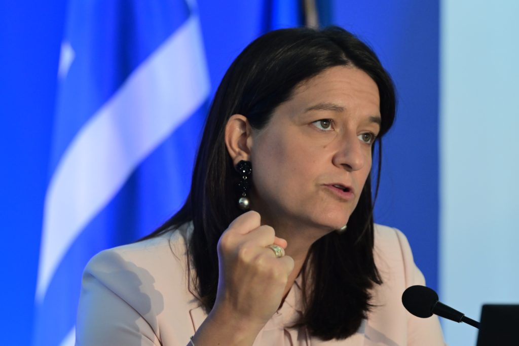 Κεραμέως για 13ωρο: Είναι μία ρύθμιση για έως 37 μέρες τον χρόνο – Τι είπε για 4ήμερη εργασία