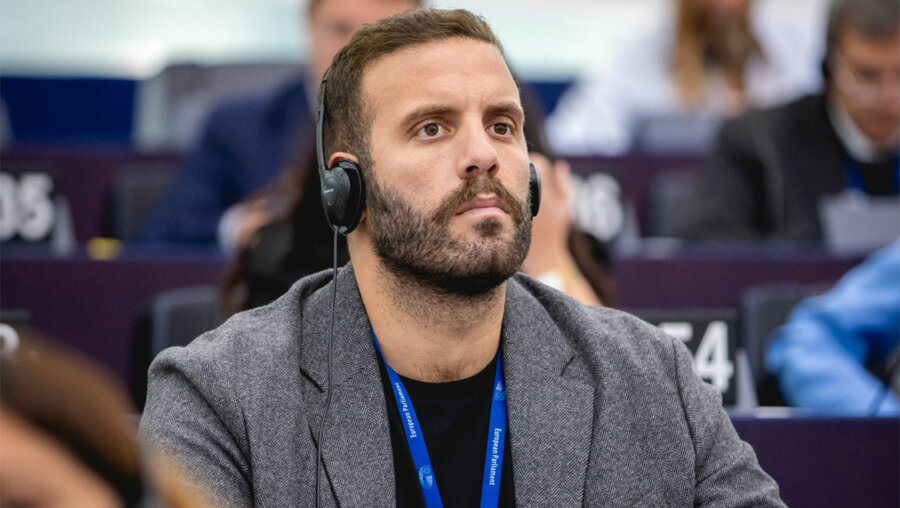 Νίκος Παππάς: Δέχτηκε λεκτική επίθεση από άντρα στο Κολωνάκι - «Μου είπε “έλα προς τα εκεί στη γωνία να κάνουμε...”»