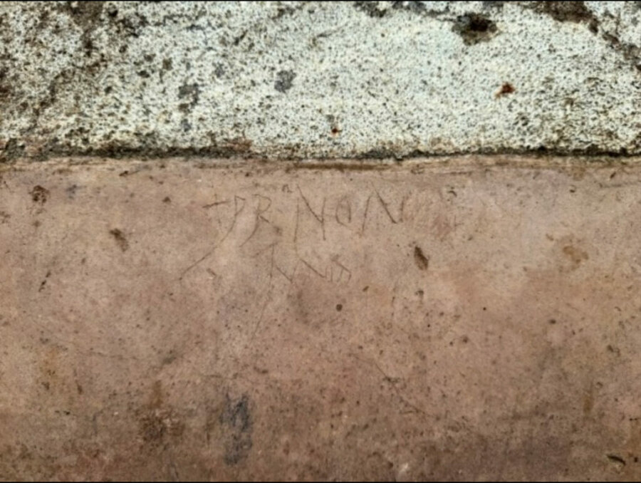 Η Πομπηία αποκαλύπτει νέο μυστικό: Ο χώρος αναμονής επισκεπτών στην Έπαυλη των Μυστηρίων και ο… Βάσσος
