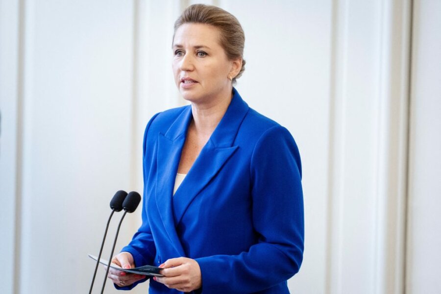 Η πρωθυπουργός Δανίας ζητεί «ισχυρή απάντηση» της ΕΕ στον ρωσικό υβριδικό πόλεμο