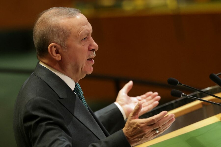 Ερντογάν: Τασσόμαστε υπέρ της εδαφικής ακεραιότητας της Συρίας και δεν θα επιτρέψουμε τον κατακερματισμό της