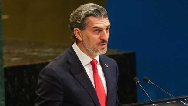 «Η Δύση μας πιέζει σε πόλεμο με τη Ρωσία»
