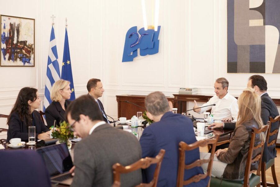Συνάντηση Μητσοτάκη με τον αντιπρόεδρο της Google, αρμόδιο για ιδιωτικότητα και ασφάλεια – «Ζωτικής σημασίας να προστατεύουμε τα παιδιά στο διαδίκτυο»
