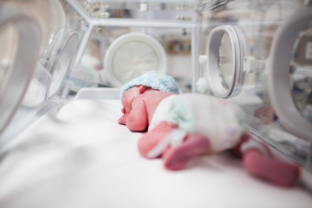 Μωρό 14 ημερών νεκρό από τον ίδιο του τον πατέρα – Σοκαριστικές λεπτομέρειες της δίκης