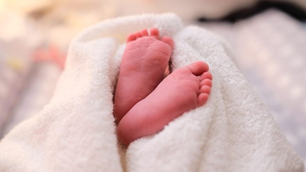 Μυτιλήνη: Πώς έγινε το ατύχημα με το βρέφος - Μεταφέρθηκε με αεροδιακομιδή και νοσηλεύεται στην Αθήνα