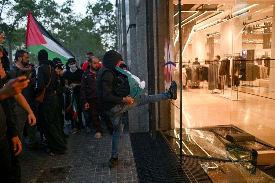 To Κόκκινο Ποτάμι του Άμστερνταμ και οι διαδηλώσεις σε όλη την Ευρώπη για την Παλαιστίνη [Βίντεο]